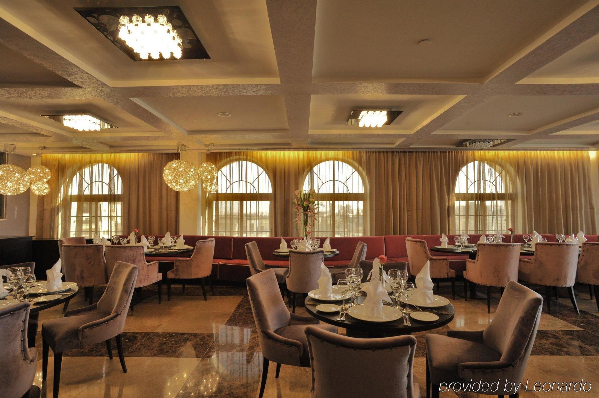 Il Palazzo Hotel And Suites Amman Exterior photo